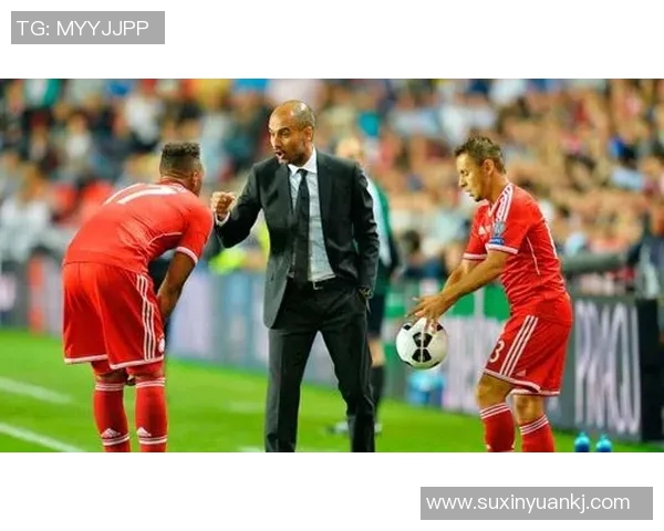 足球巨星携子一起练球温馨画面展现父子情深与运动传承