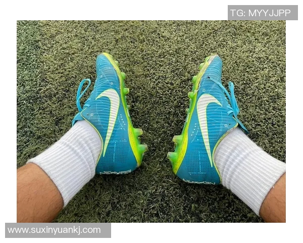 球星专属之道:致敬足球鞋,见证非凡风采 球星专属之道:致敬足球鞋,见证非凡风采